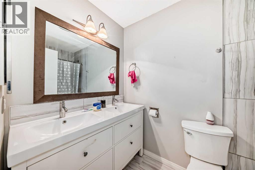 Single Family House for Sale in    Avenue SE Penbrooke Meadows Calgary 