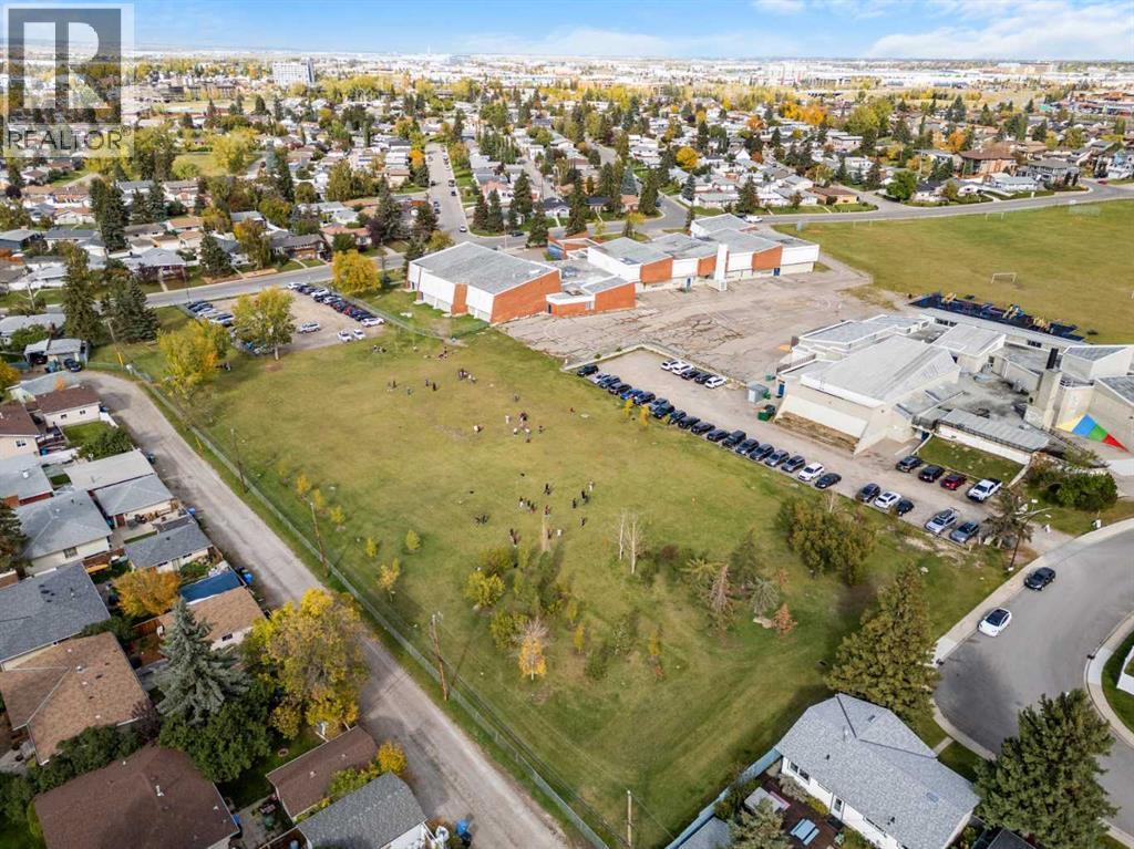 Single Family House for Sale in  Marbank Place NE Marlborough Calgary 