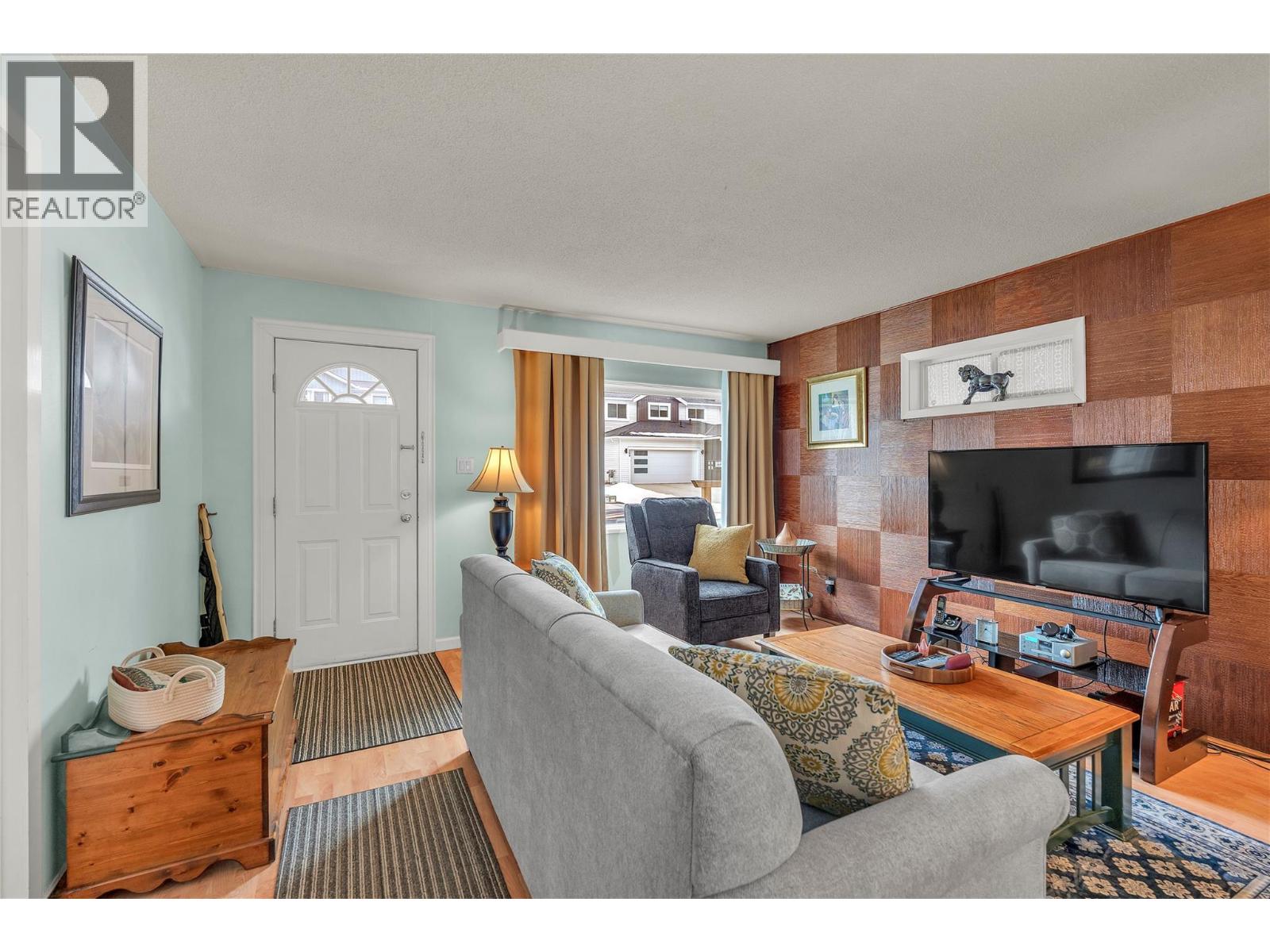 499 Similkameen Avenue, Princeton