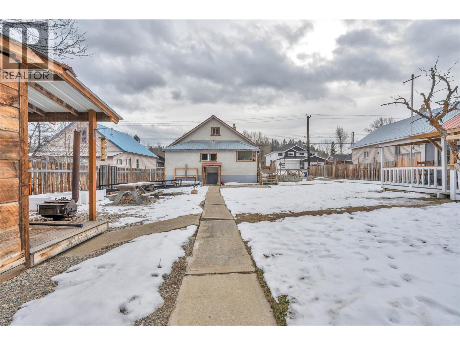 499 Similkameen Avenue, Princeton