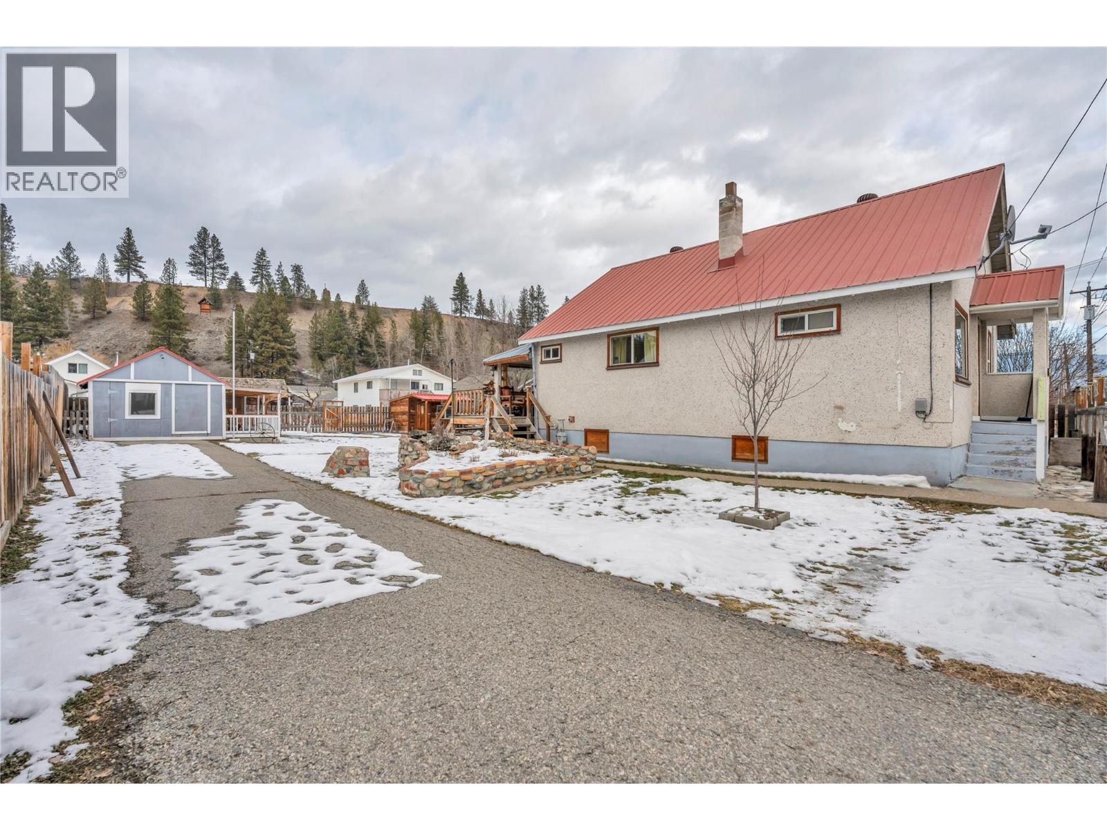 499 Similkameen Avenue, Princeton