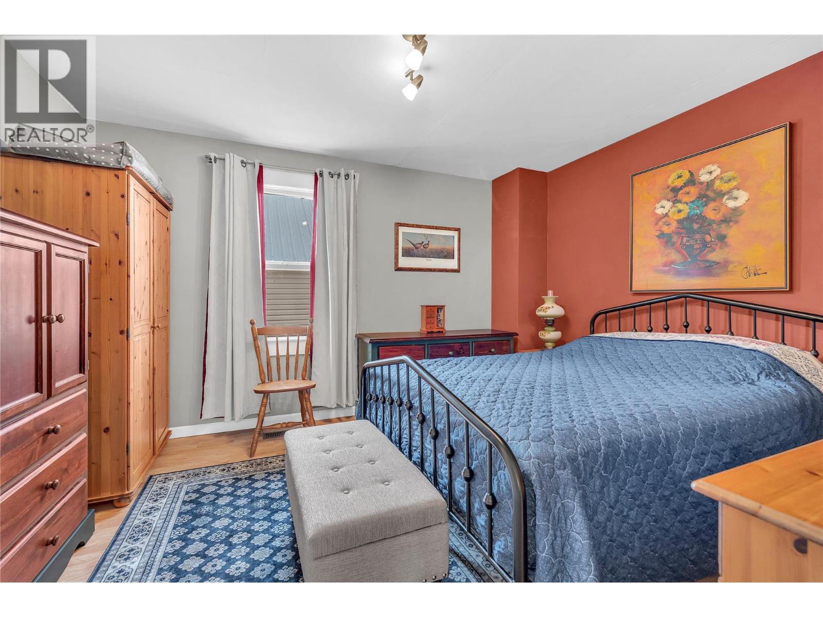 499 Similkameen Avenue, Princeton