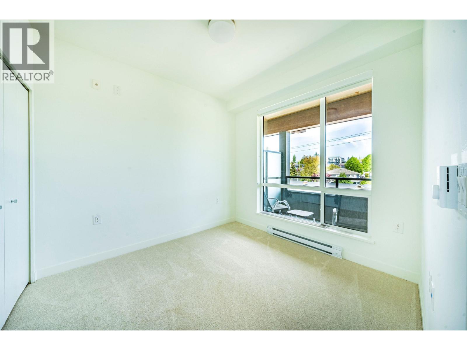 406 7599 15TH STREET, Burnaby