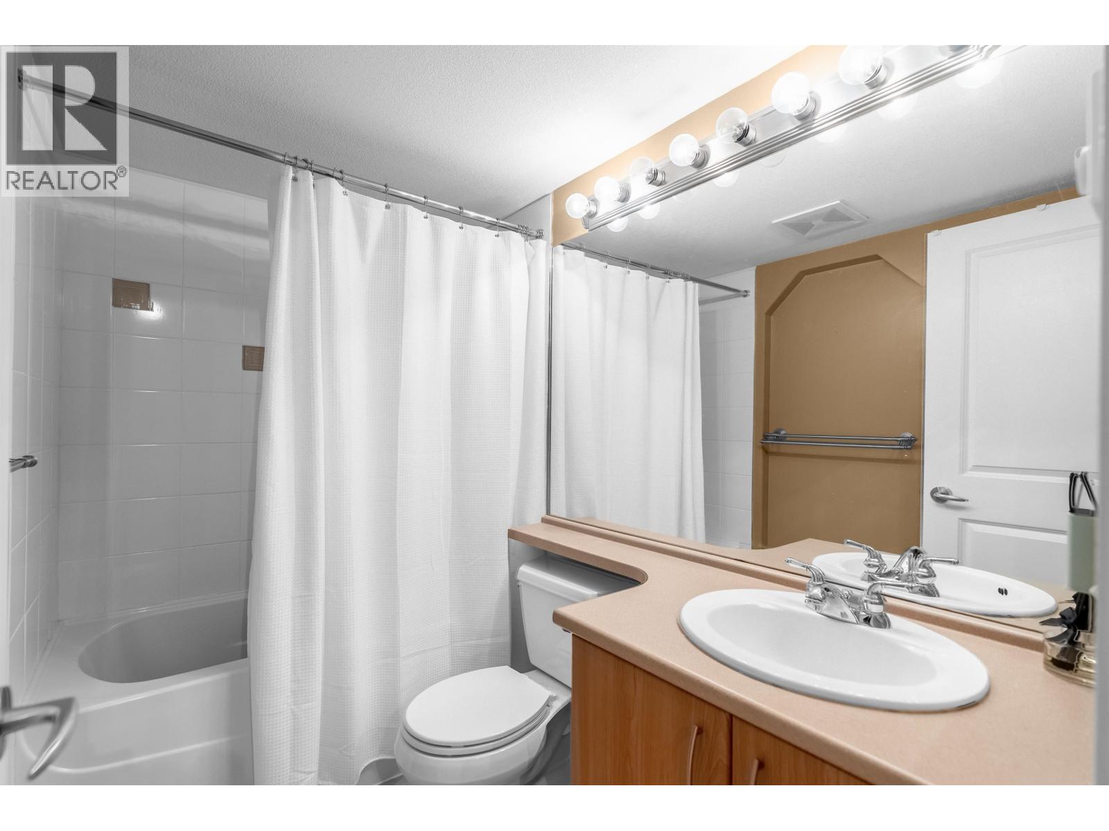 #125-5700 ANDREWS Road, Richmond