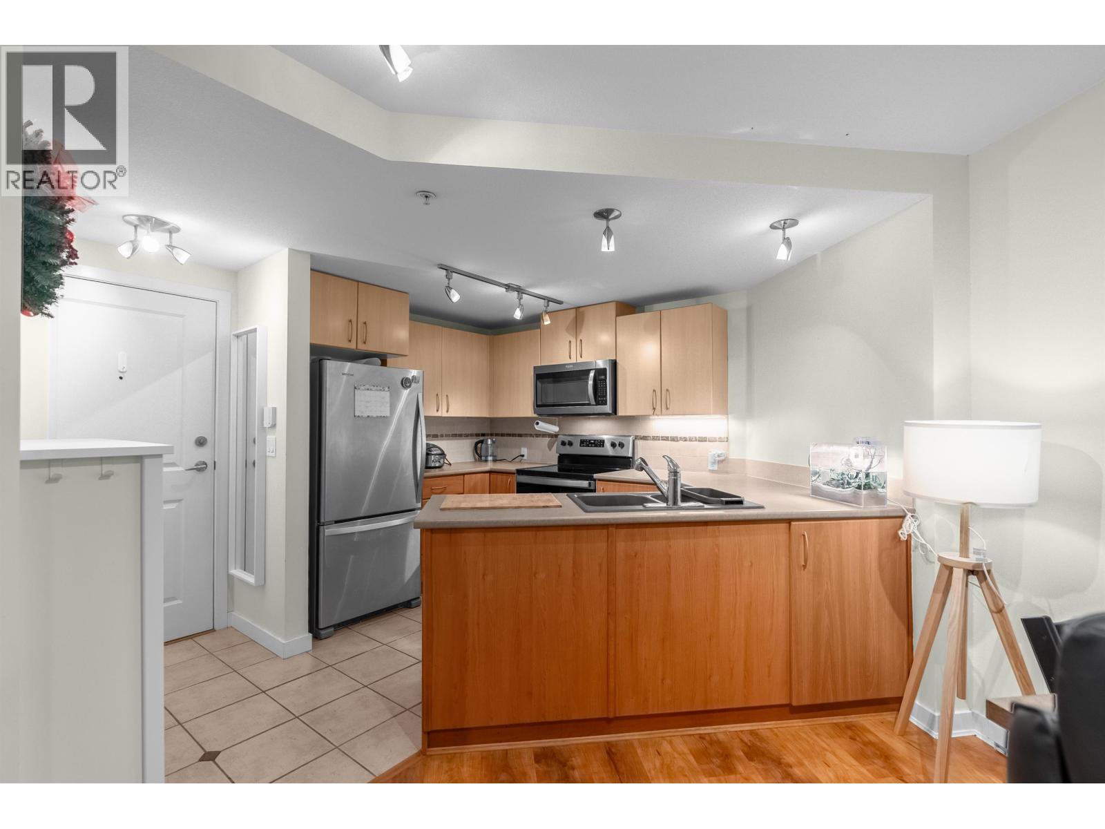 #125-5700 ANDREWS Road, Richmond