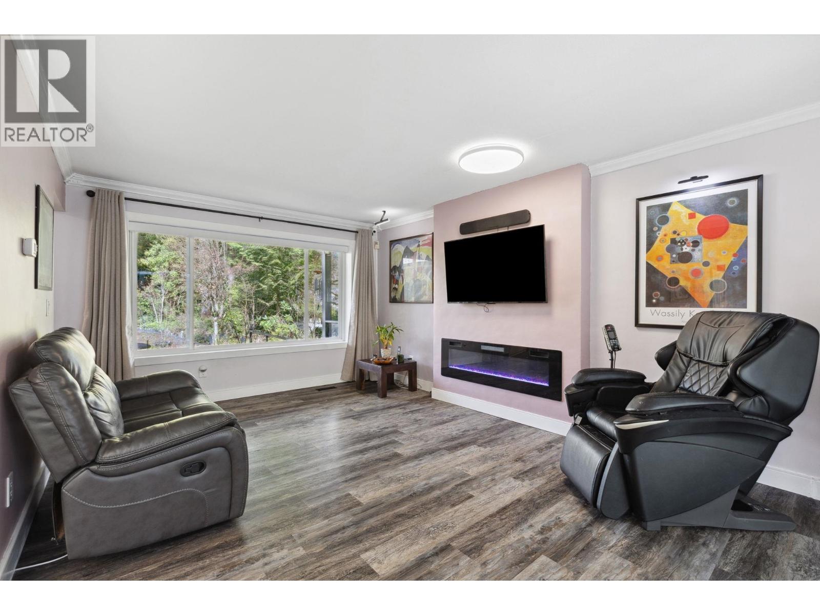 1501 OSTLER COURT, North Vancouver