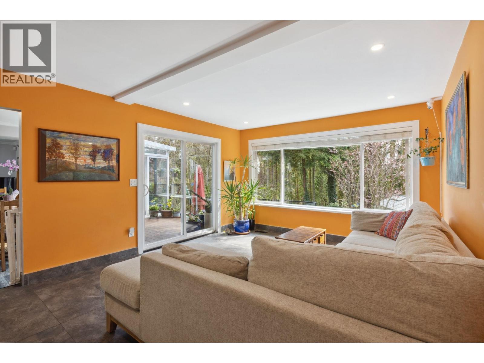 1501 OSTLER COURT, North Vancouver