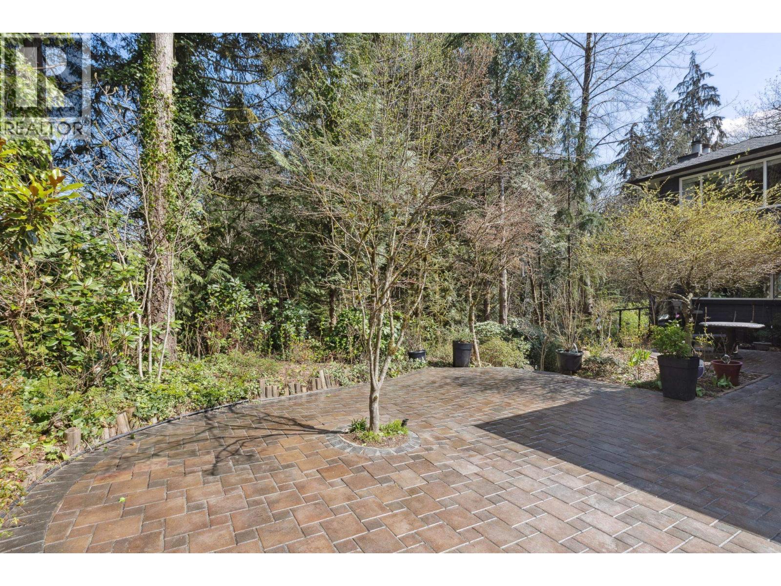 1501 OSTLER COURT, North Vancouver