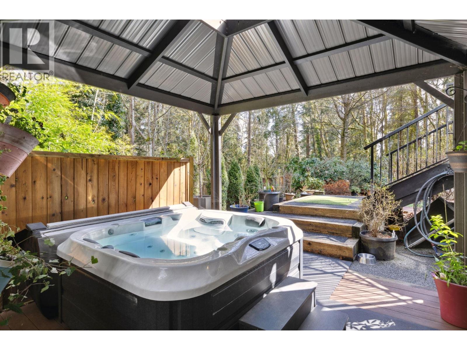 1501 OSTLER COURT, North Vancouver