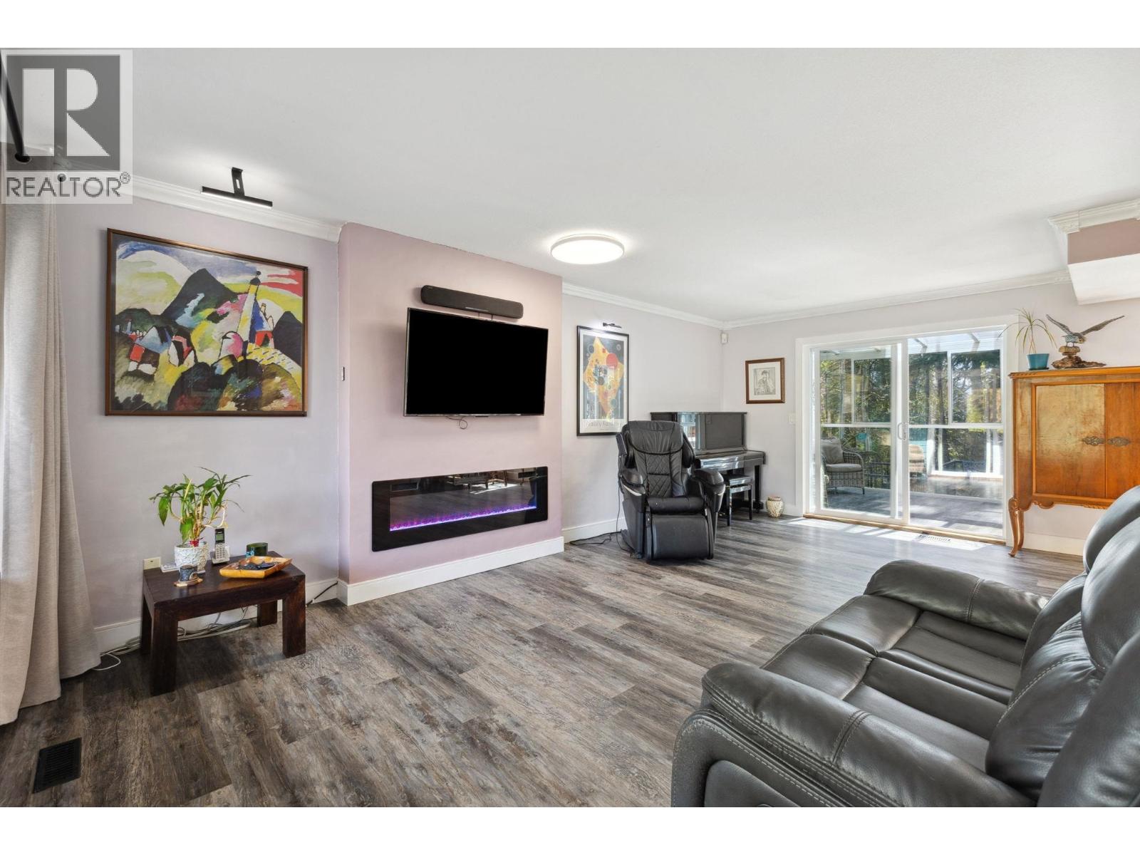 1501 OSTLER COURT, North Vancouver