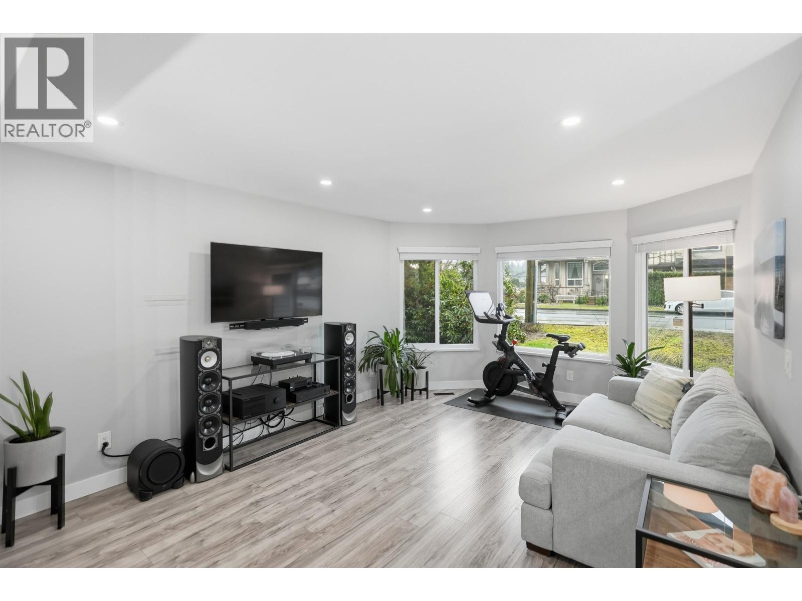 19439 PARK ROAD, Pitt Meadows