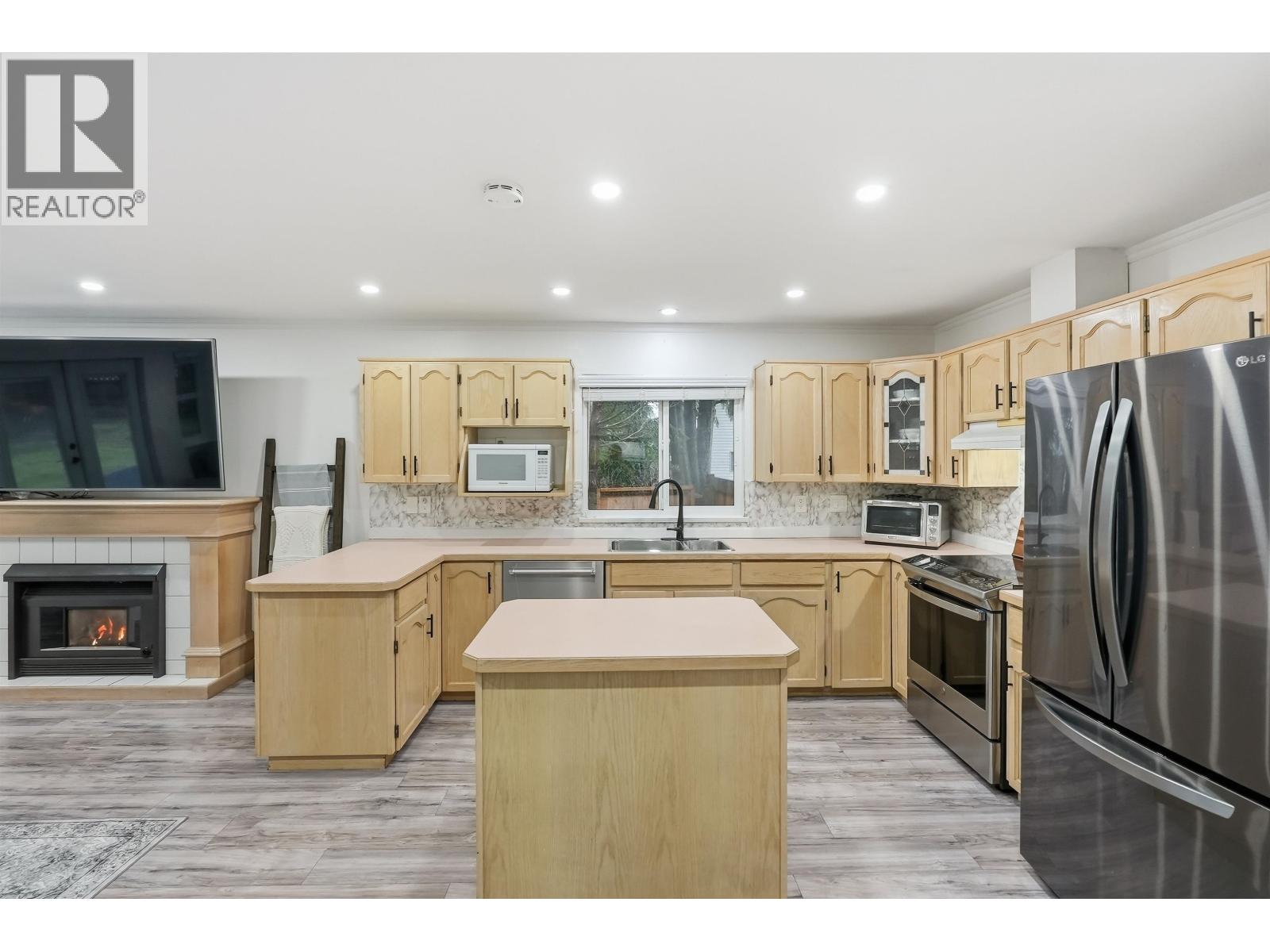 19439 PARK ROAD, Pitt Meadows