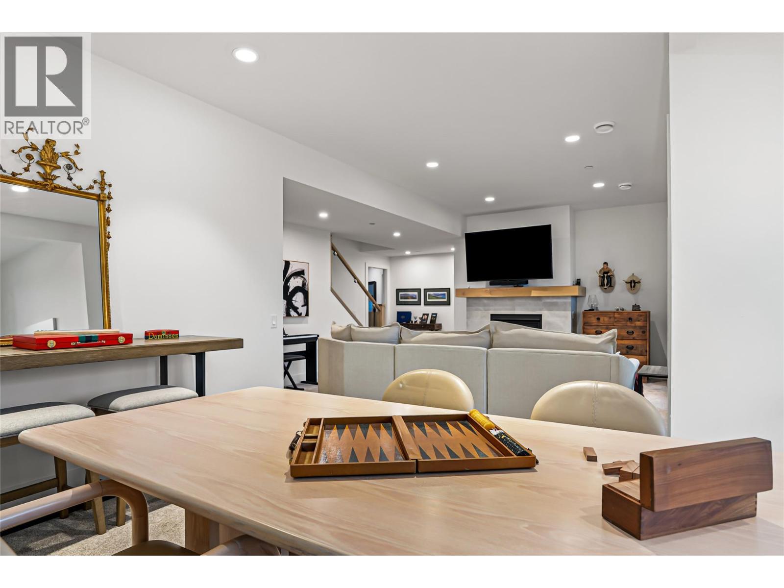  248 Diamond Way, Vernon