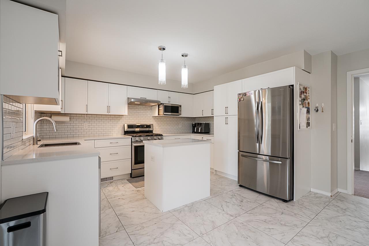 7070 207 STREET, Langley