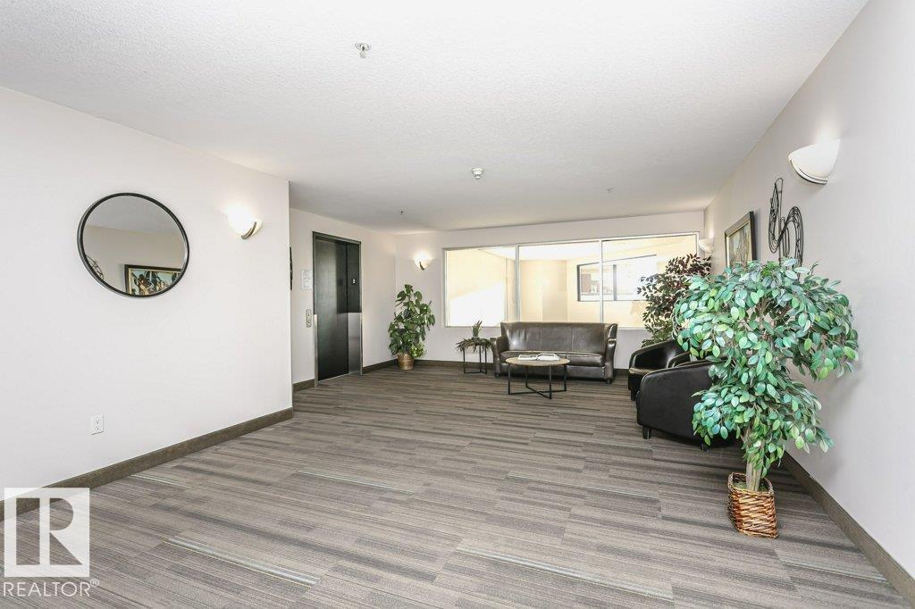 #240 300 PALISADES WY, Sherwood Park