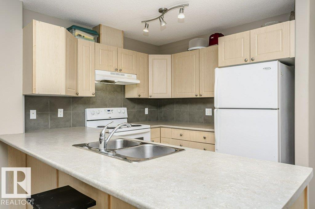 #240 300 PALISADES WY, Sherwood Park