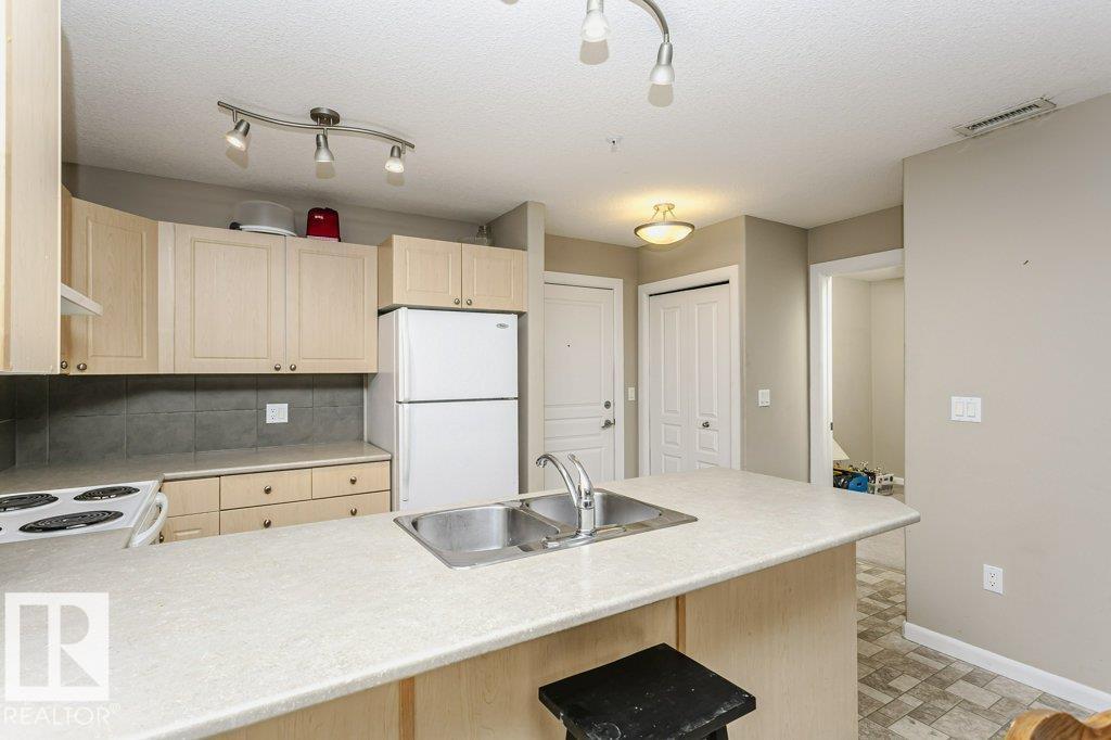 #240 300 PALISADES WY, Sherwood Park