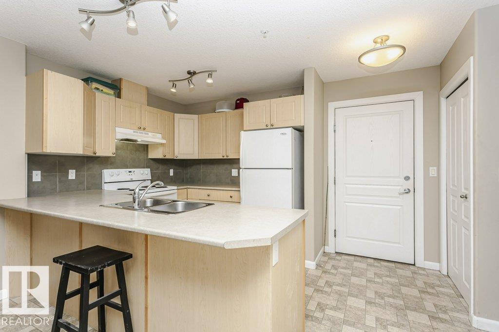 #240 300 PALISADES WY, Sherwood Park