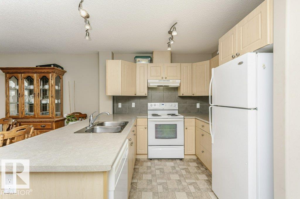 #240 300 PALISADES WY, Sherwood Park