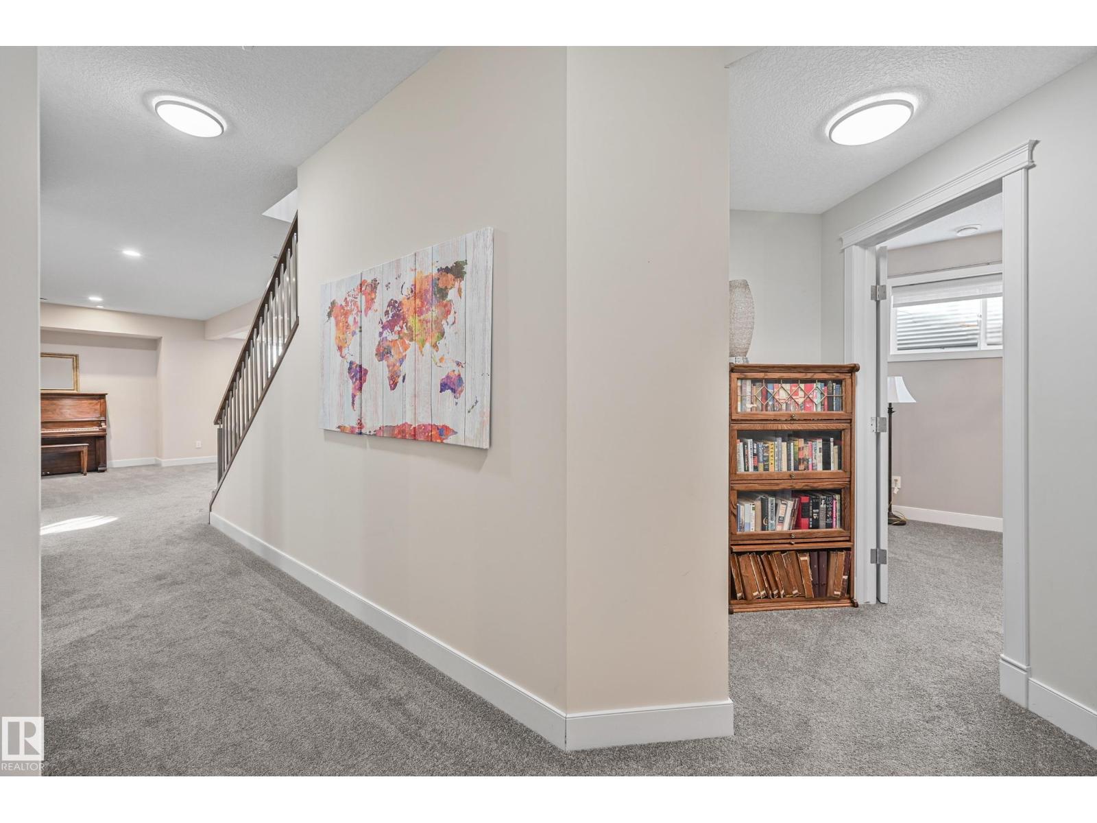 #1 7570 MAY CM NW, Edmonton