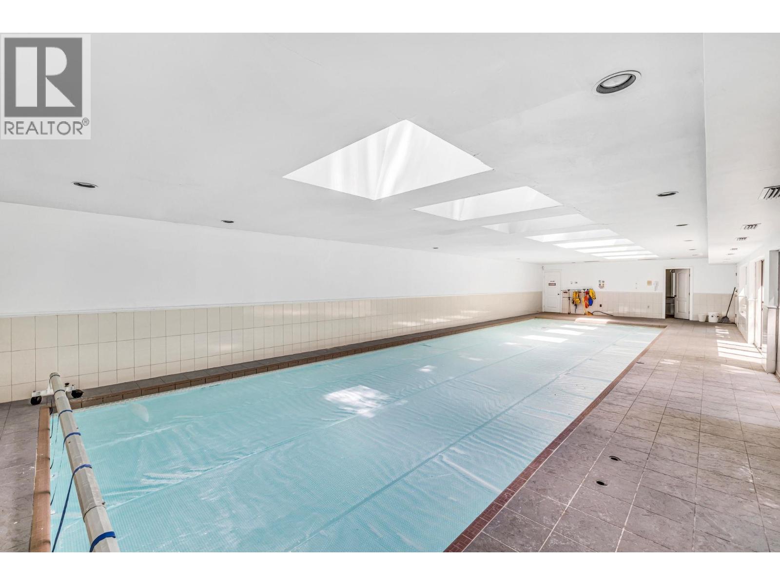 1569 W 35TH AVENUE, Vancouver