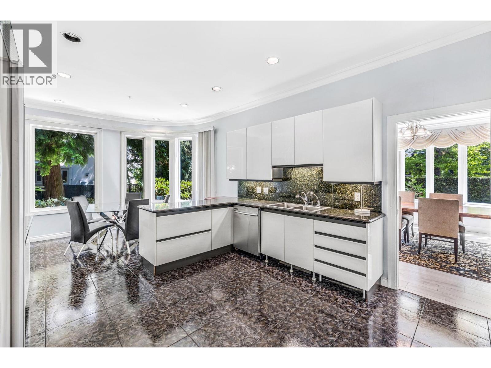 1569 W 35TH AVENUE, Vancouver