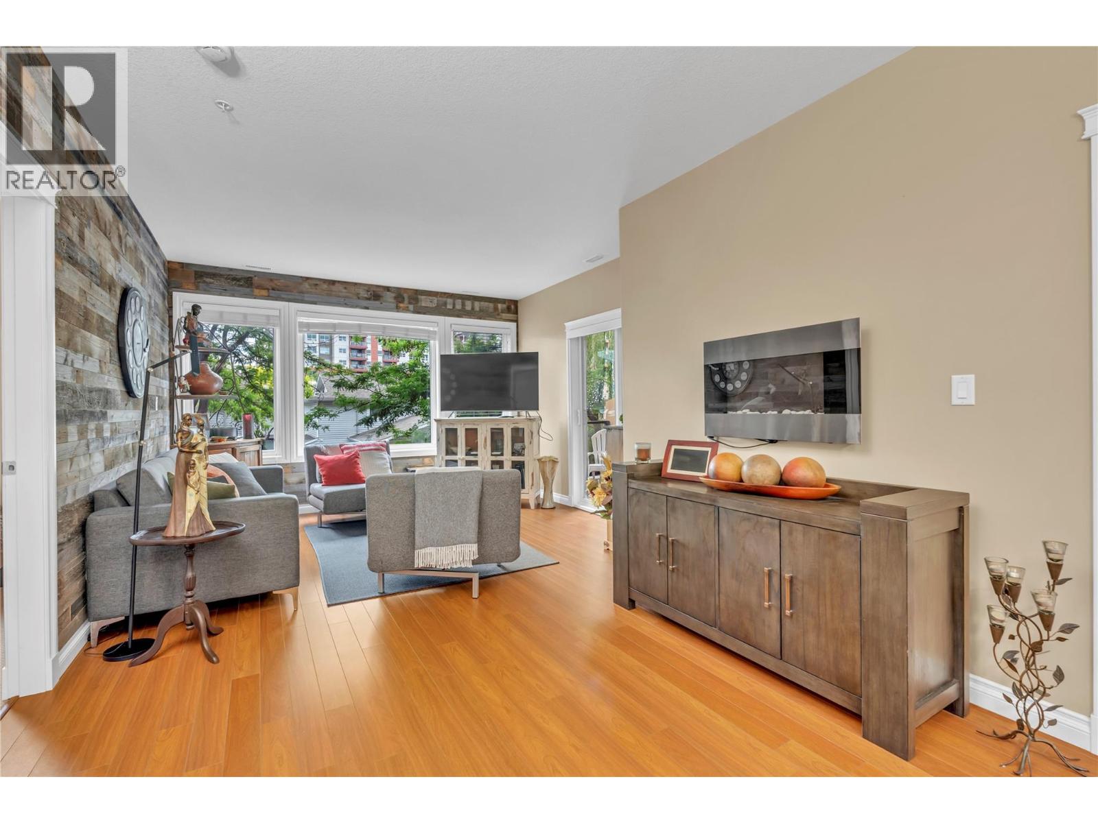 207 3313 Wilson Street, Penticton