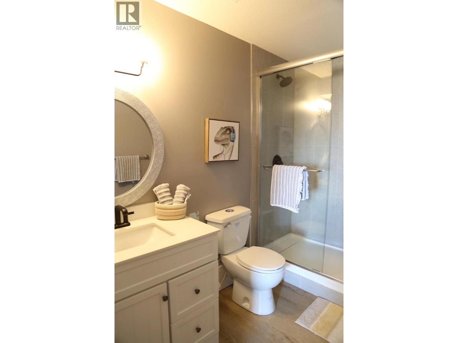  1243 FEEDHAM Avenue, Kelowna