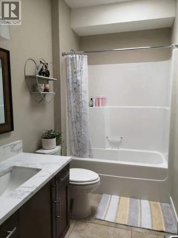  1243 FEEDHAM Avenue, Kelowna