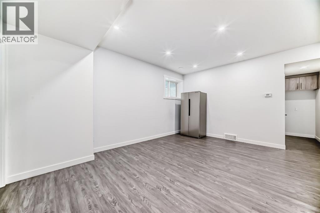 Single Family House for Sale in  Saddlecrest Grove NE Saddle Ridge Calgary 