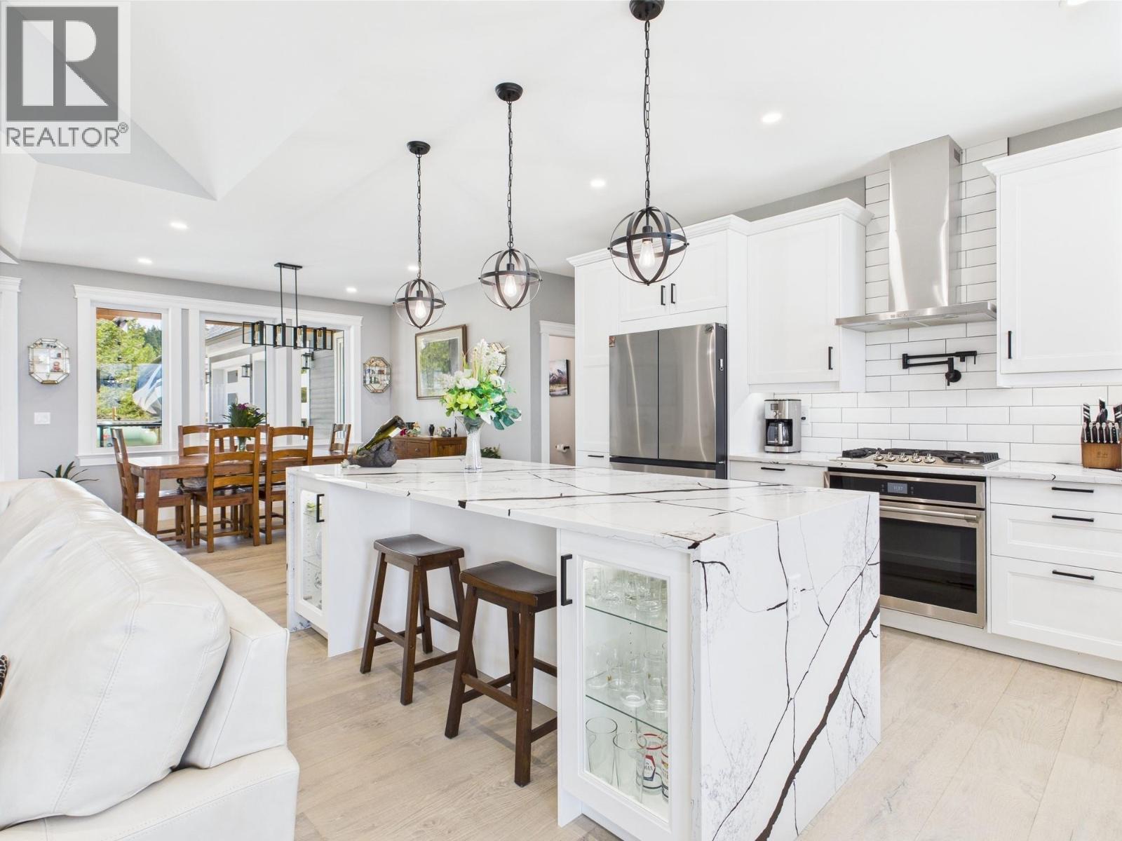 125 FALCON Place, Osoyoos