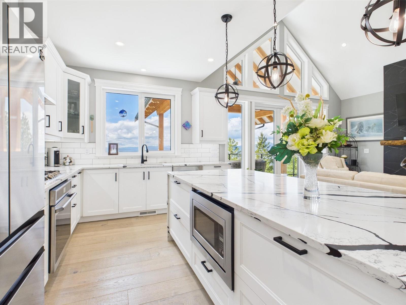 125 FALCON Place, Osoyoos