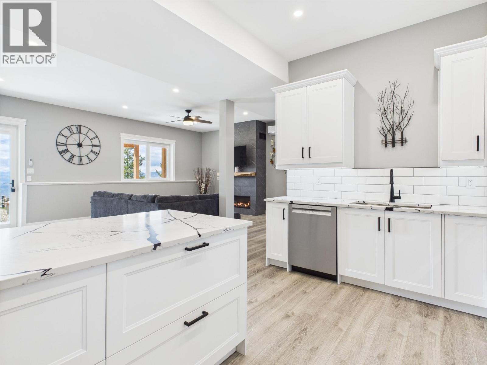 125 FALCON Place, Osoyoos