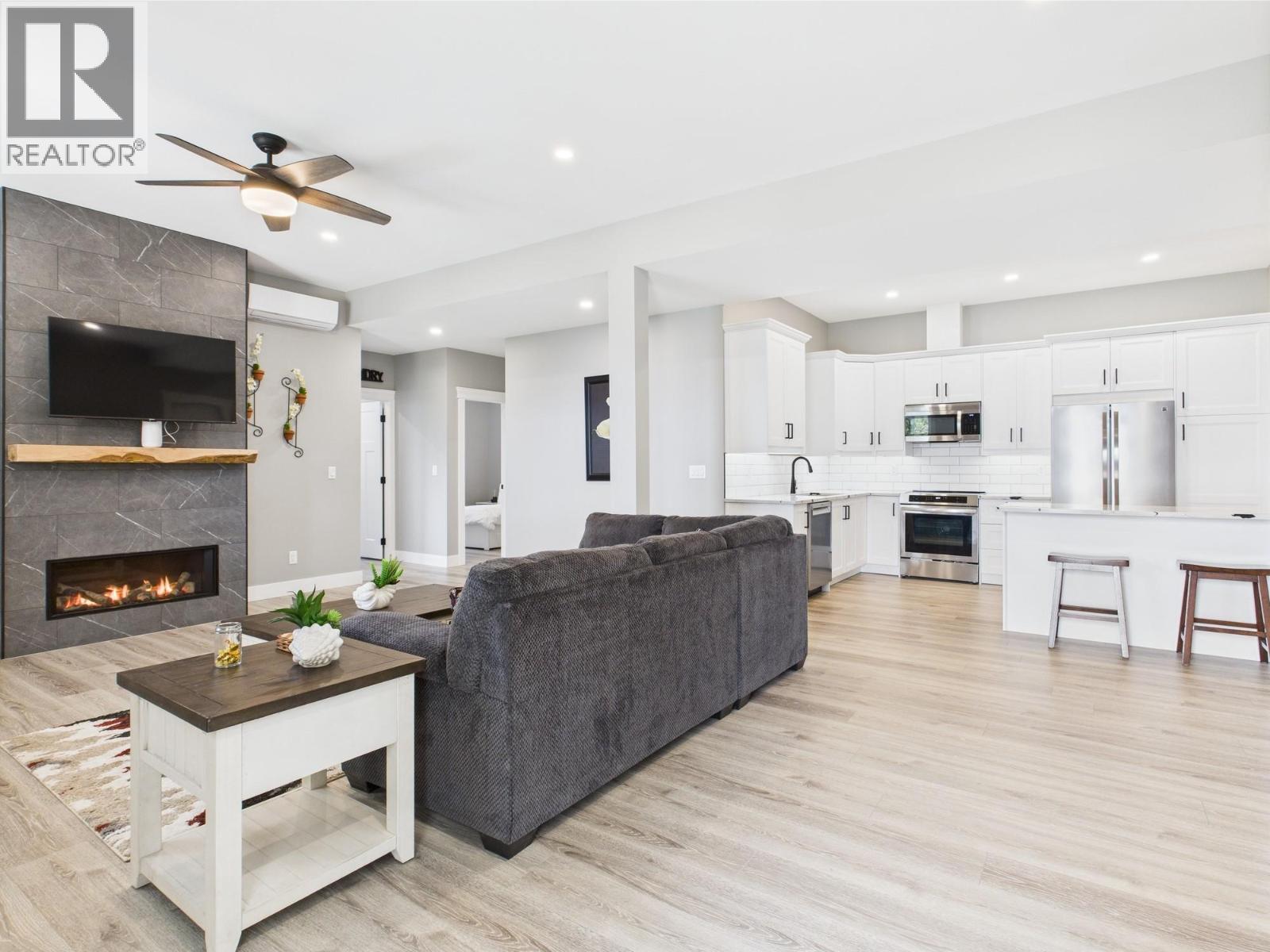 125 FALCON Place, Osoyoos