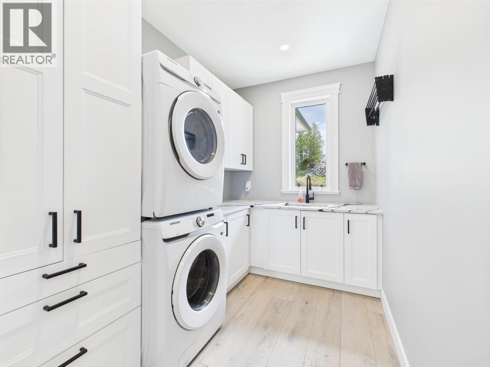 125 FALCON Place, Osoyoos