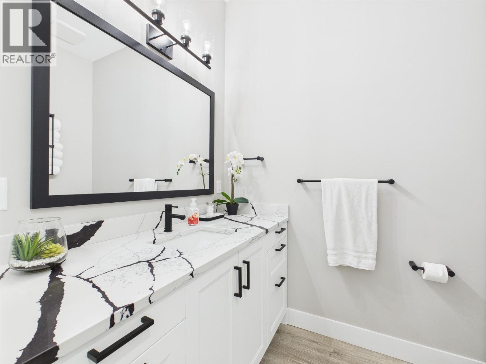 125 FALCON Place, Osoyoos