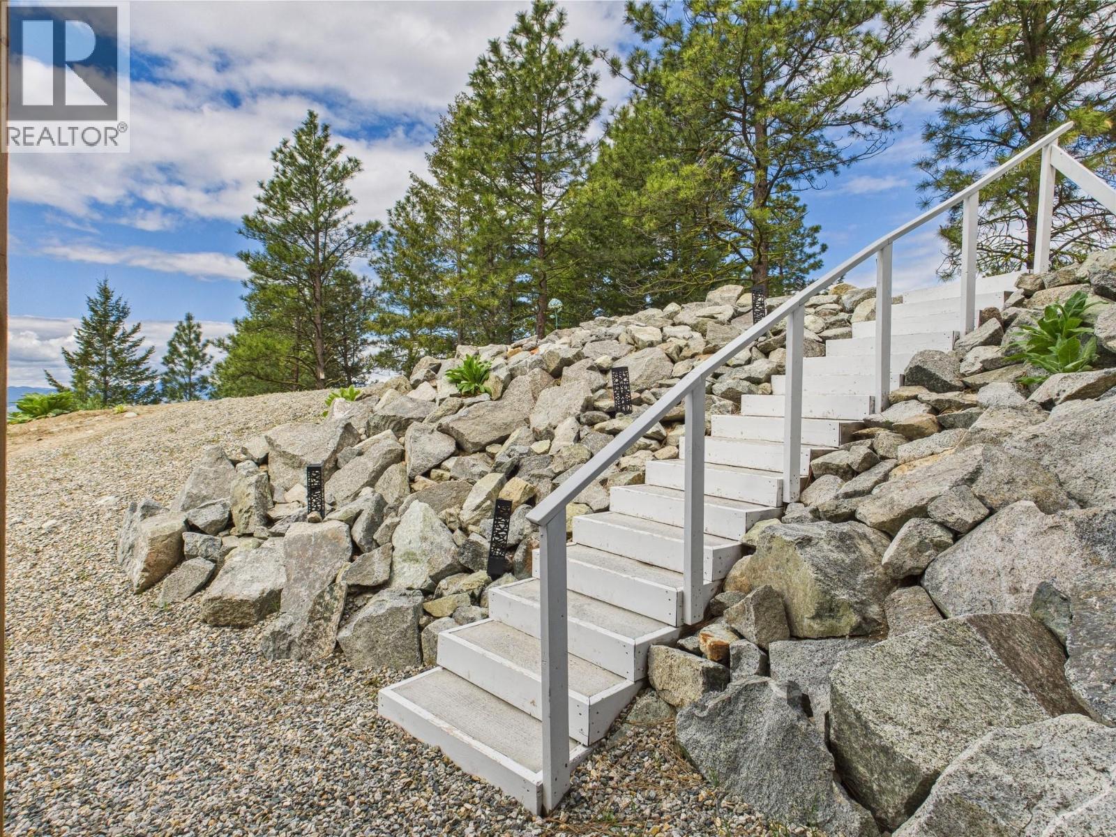 125 FALCON Place, Osoyoos