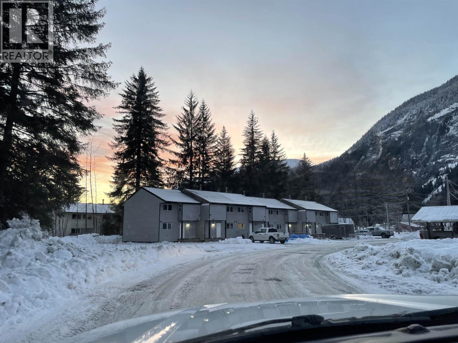 1610 YUKON Drive, Stewart