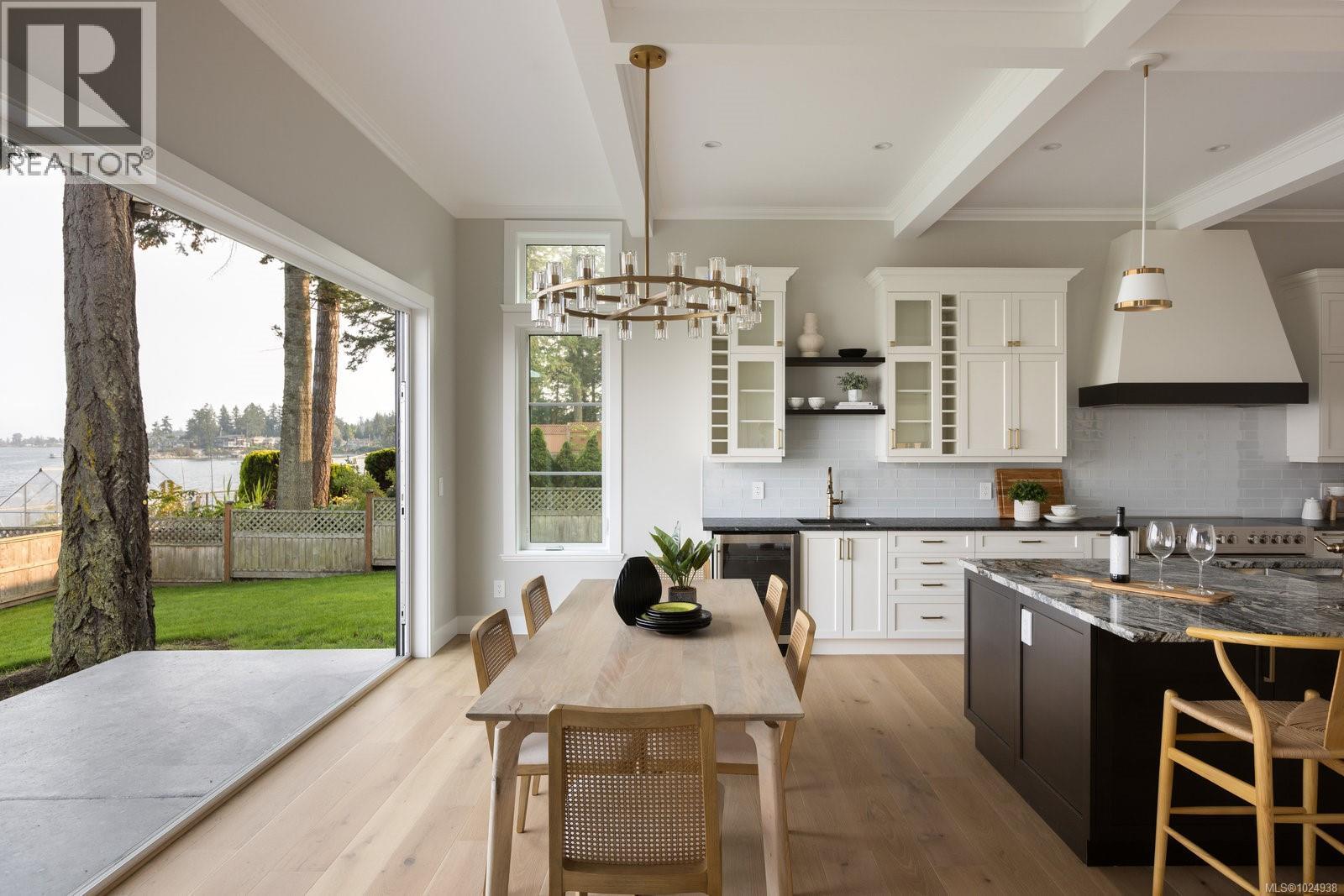  8213 Lochside Drive, Central Saanich