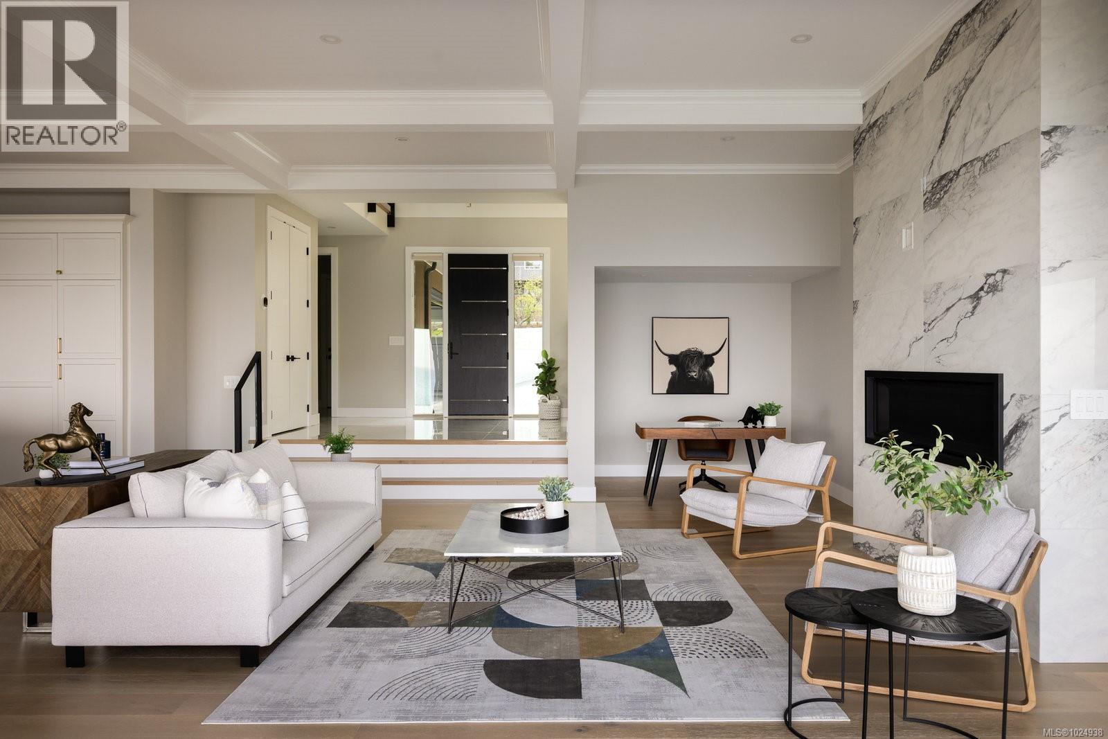  8213 Lochside Drive, Central Saanich