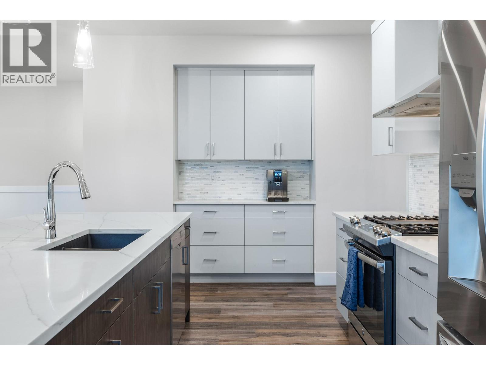 16 Garmisch Road, Vernon