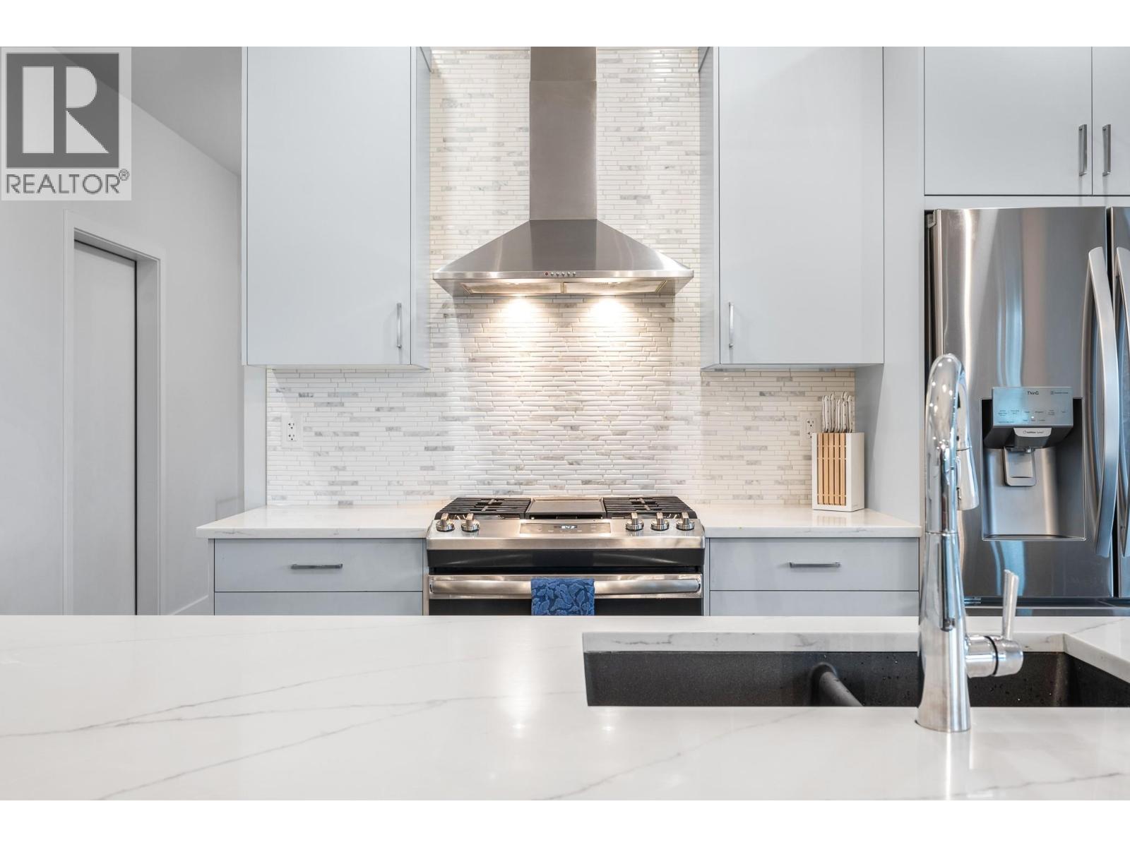 16 Garmisch Road, Vernon