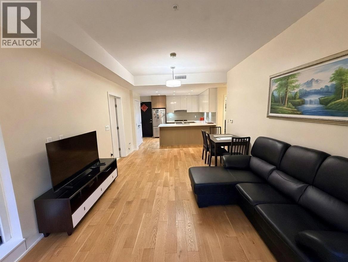 218 7008 RIVER PARKWAY