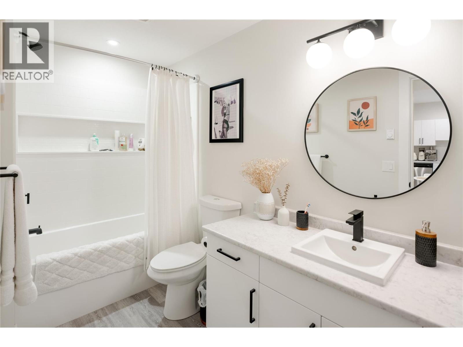 4315 Ladd Court, Kelowna