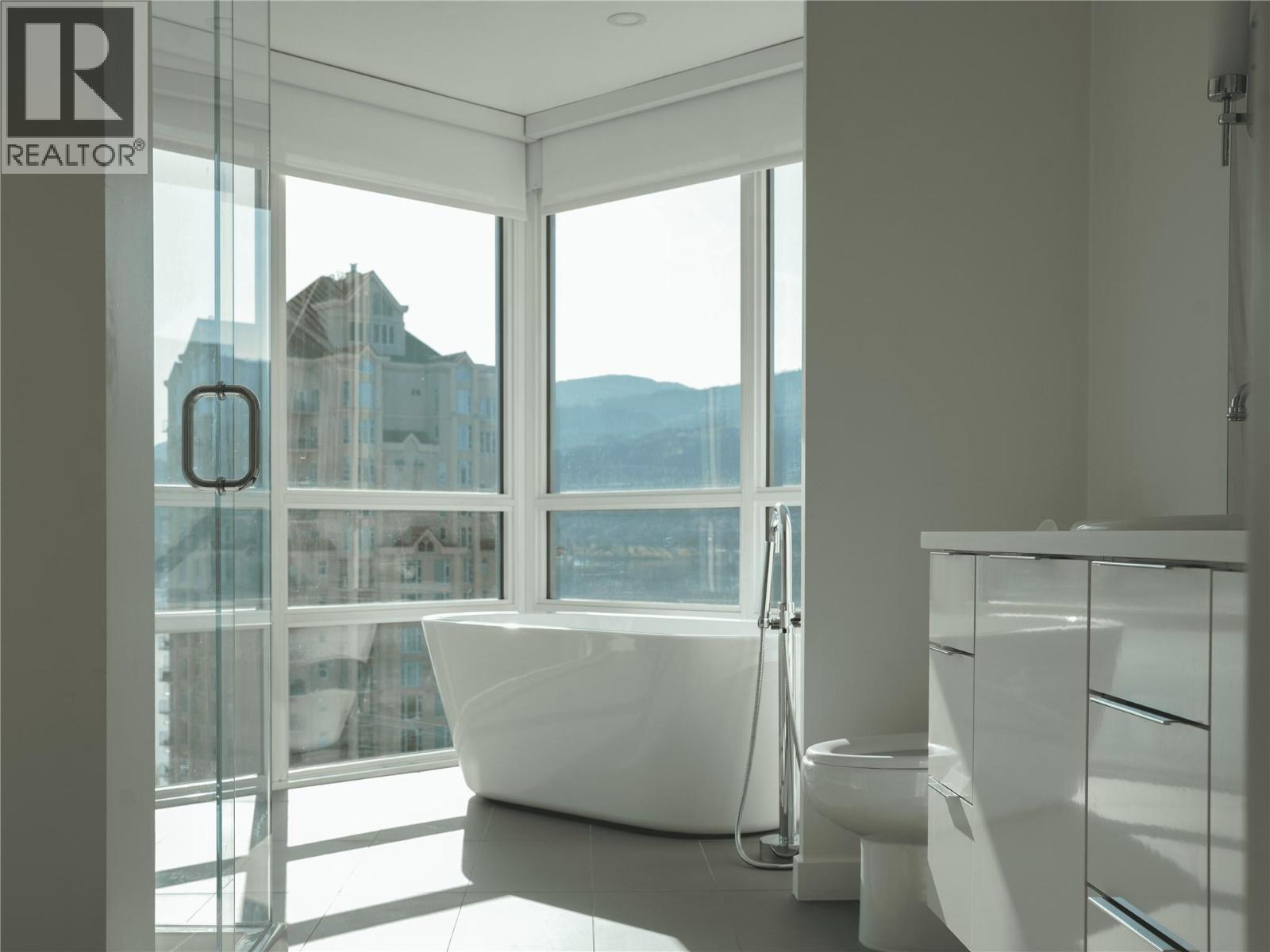 1501 1151 Sunset Drive, Kelowna