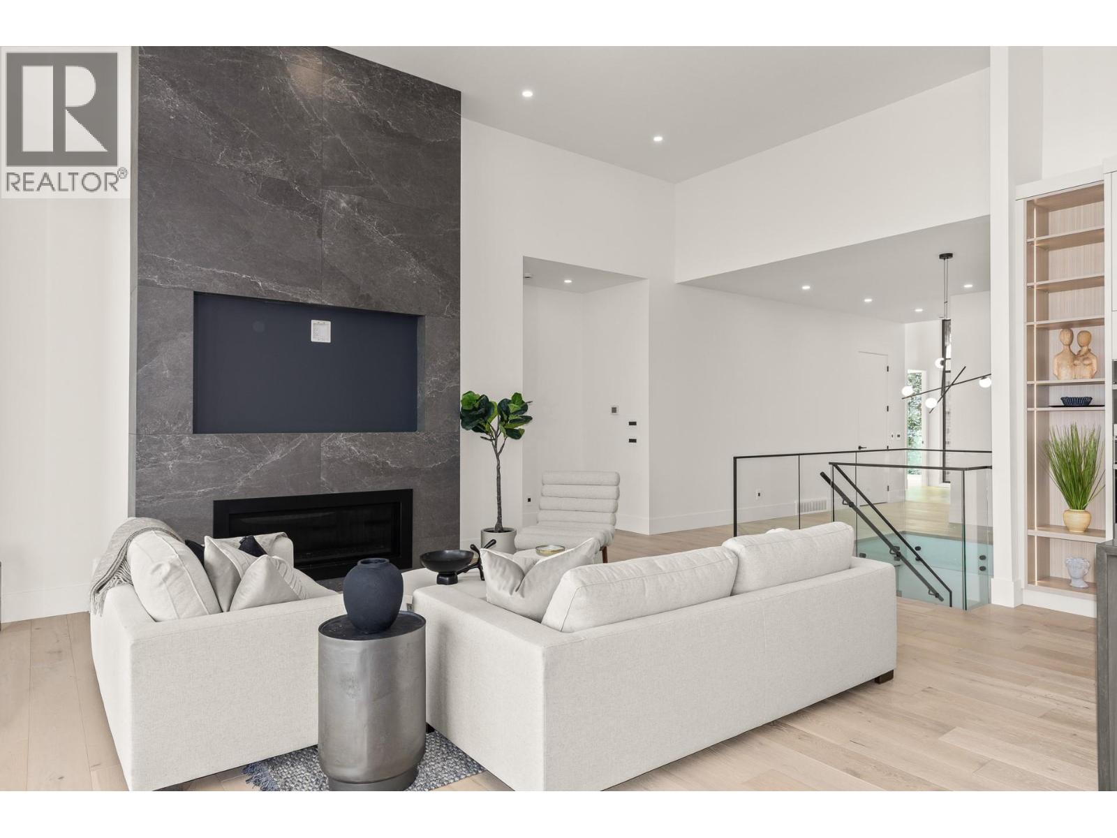 5584 Upper Mission Court, Kelowna