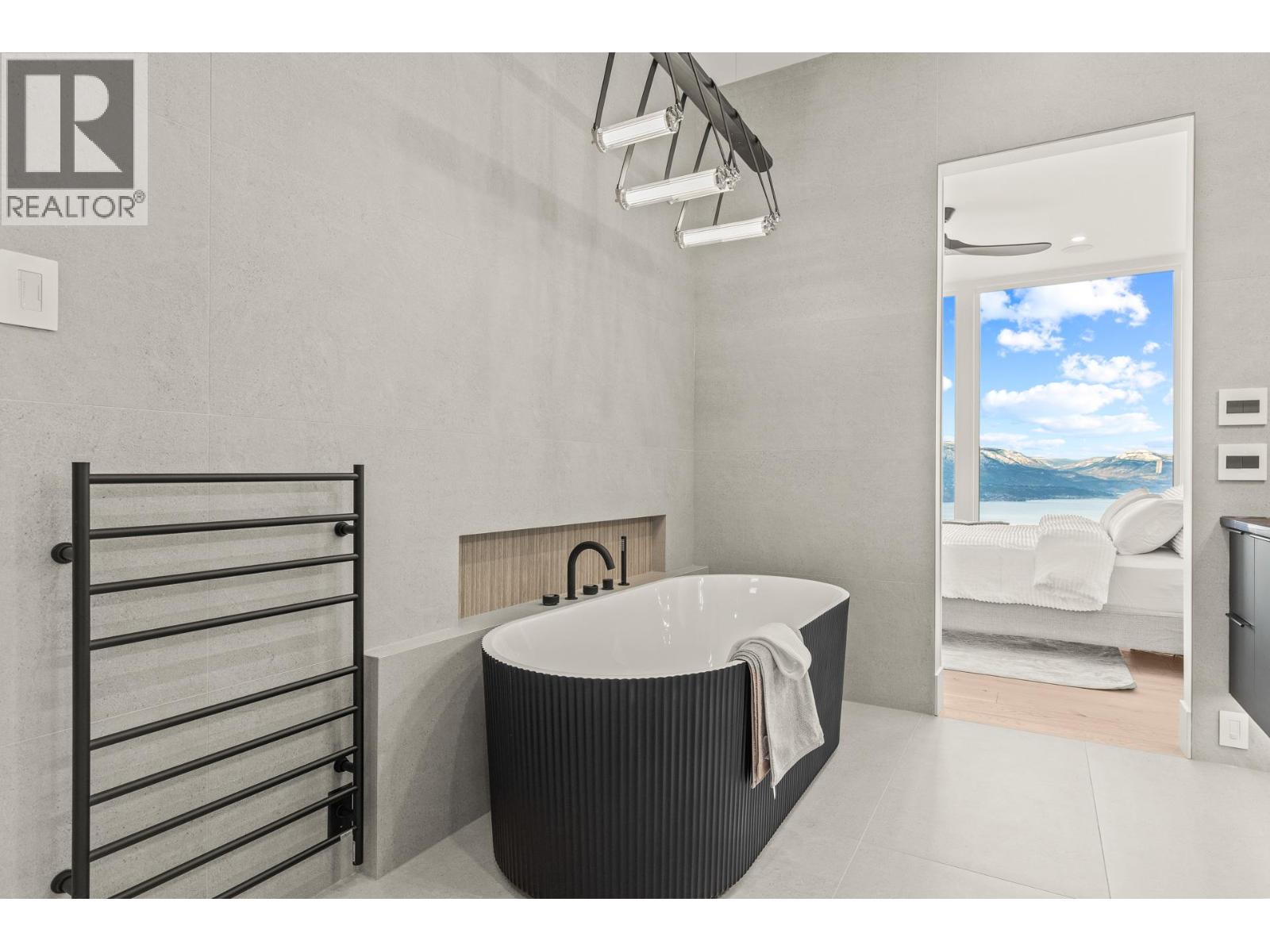 5584 Upper Mission Court, Kelowna