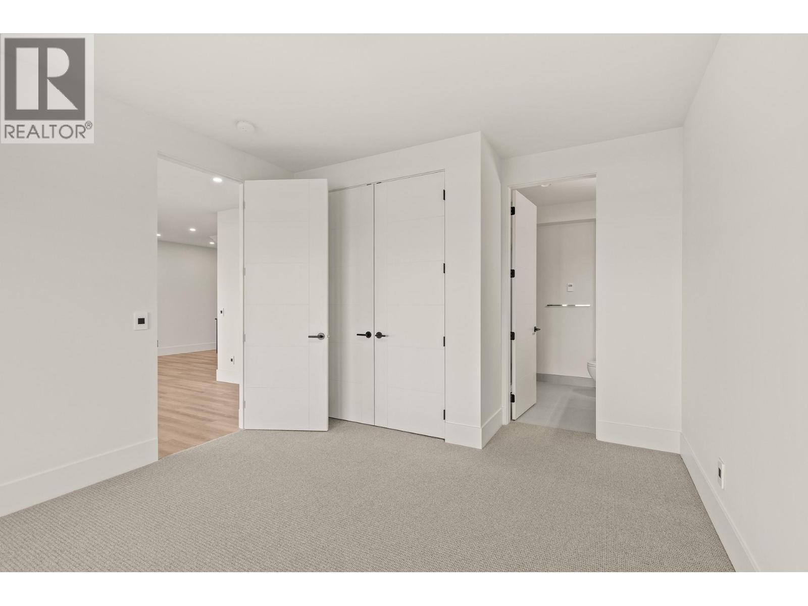 5584 Upper Mission Court, Kelowna