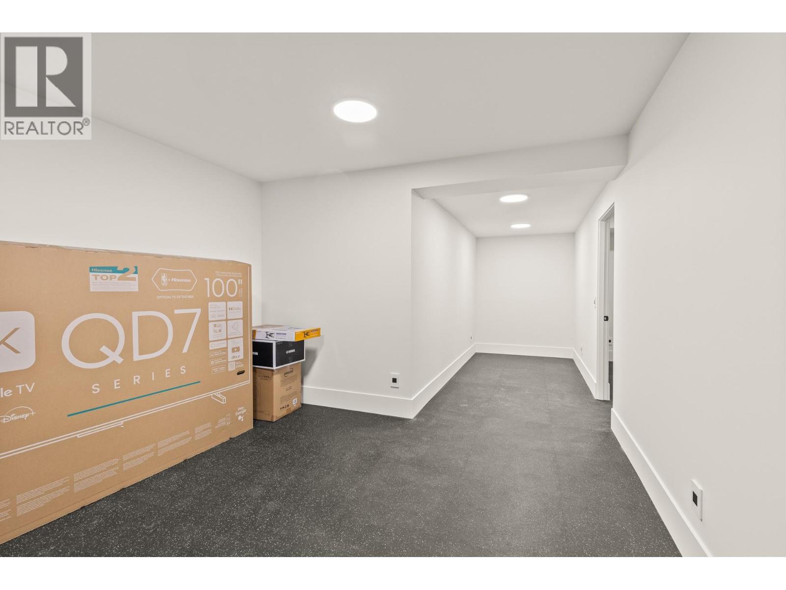 5584 Upper Mission Court, Kelowna