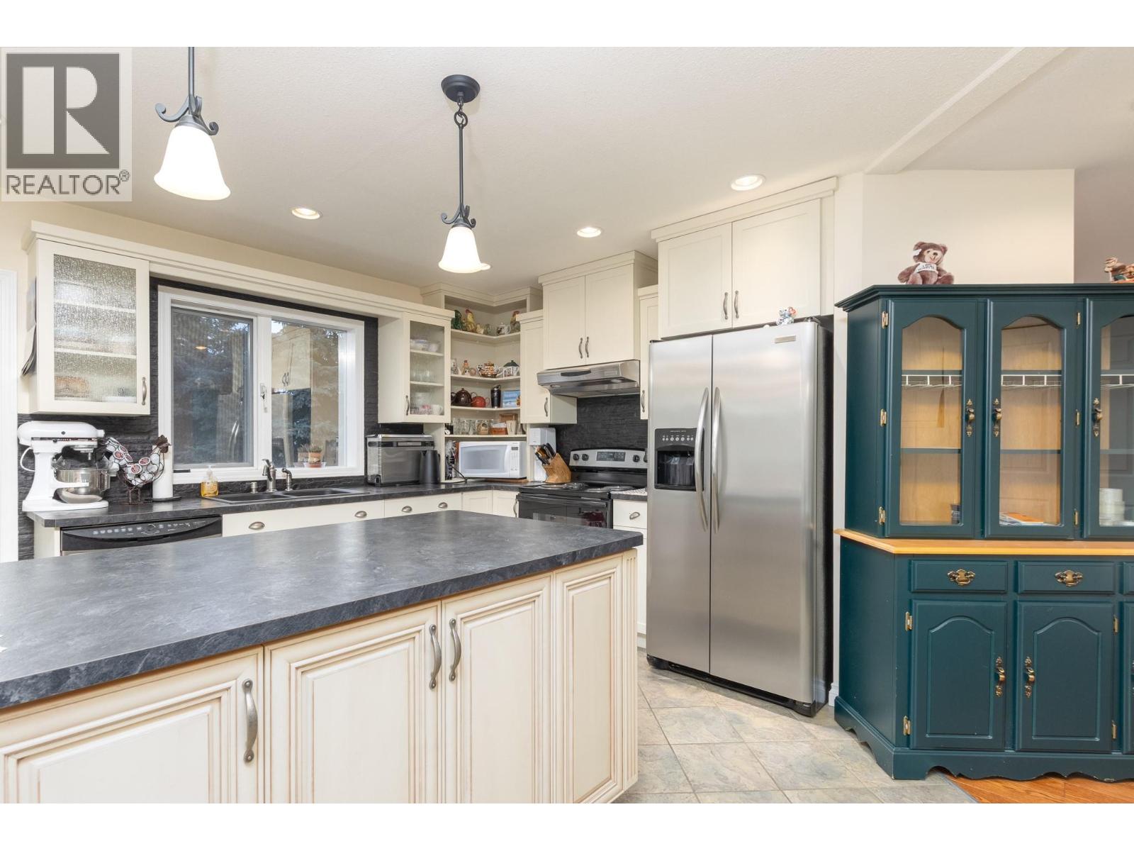 1120 12 Street NE Unit# 2, Salmon Arm